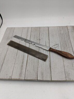 Vintage Warco #2  Stainless Double Sided Knife Philgas Oil Wood Handle Slice Car